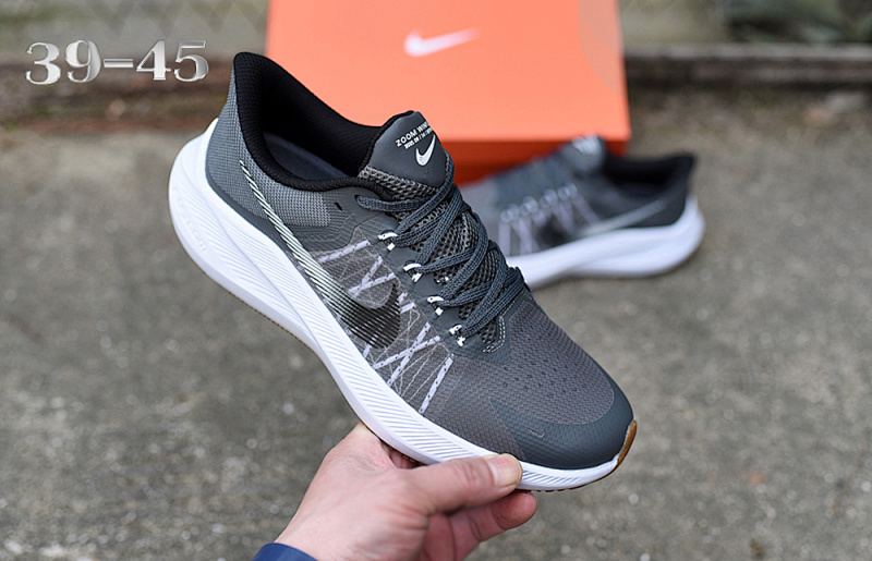 NIKE.Moon W8 10