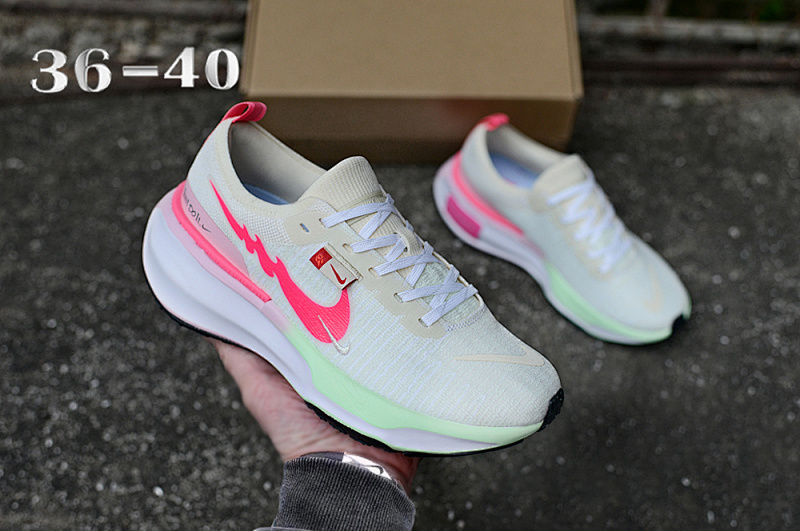 NIKE.Moon MX3 19
