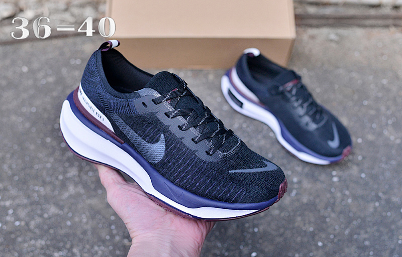 NIKE.Moon MX3 28