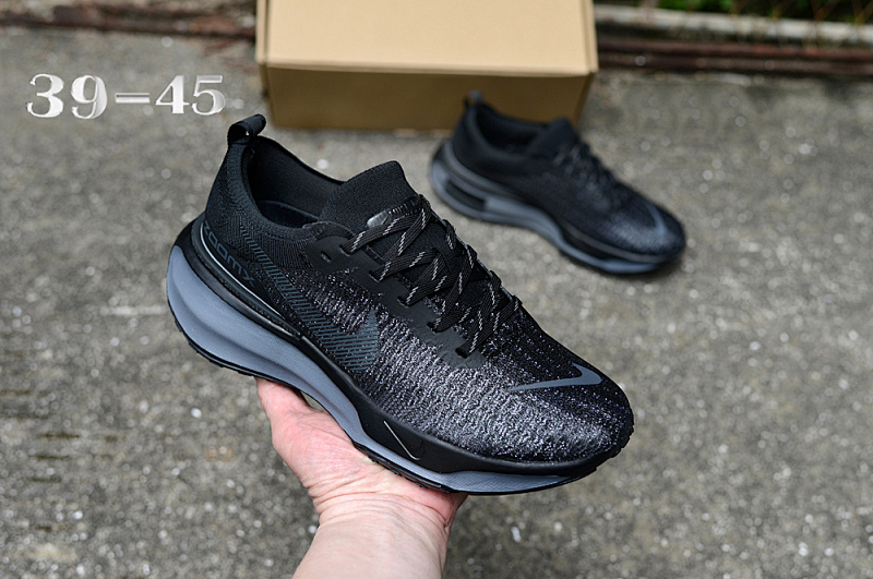 NIKE.Moon MX3 31