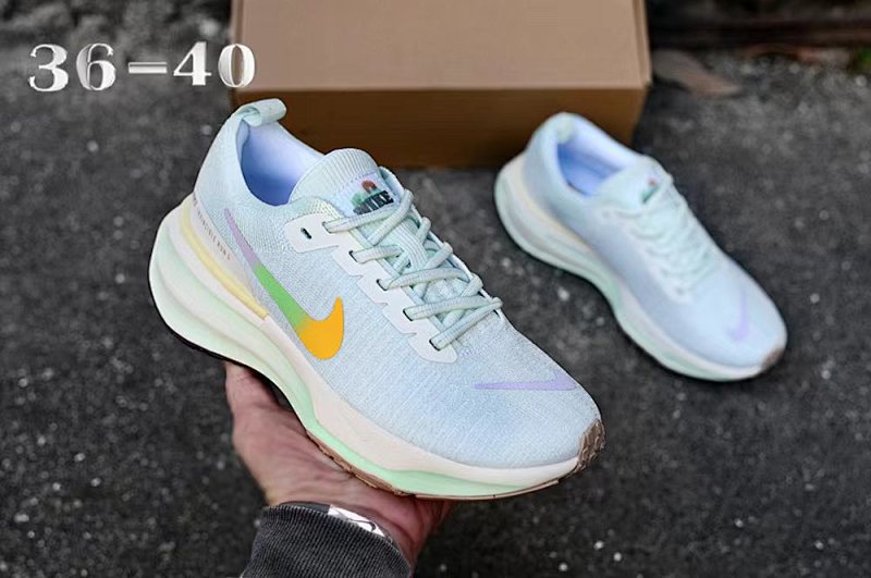 NIKE.Moon MX3 41