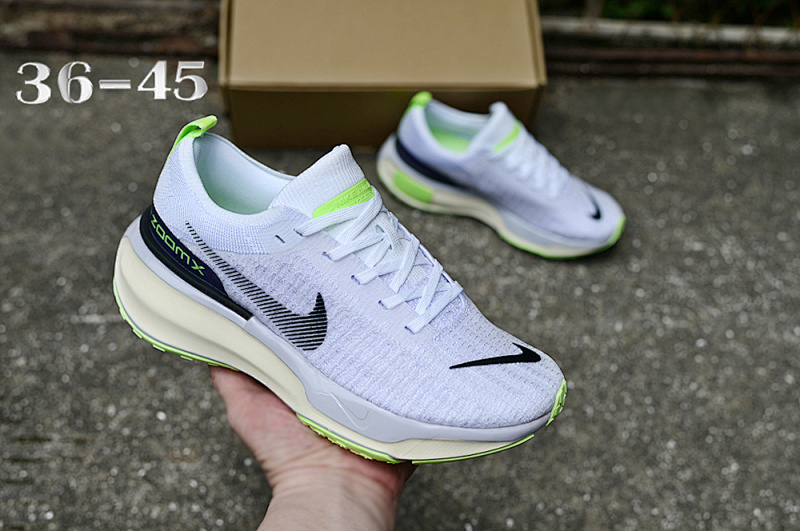 NIKE.Moon MX3 42