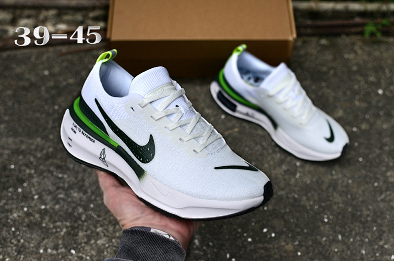 NIKE.Moon MX3 43