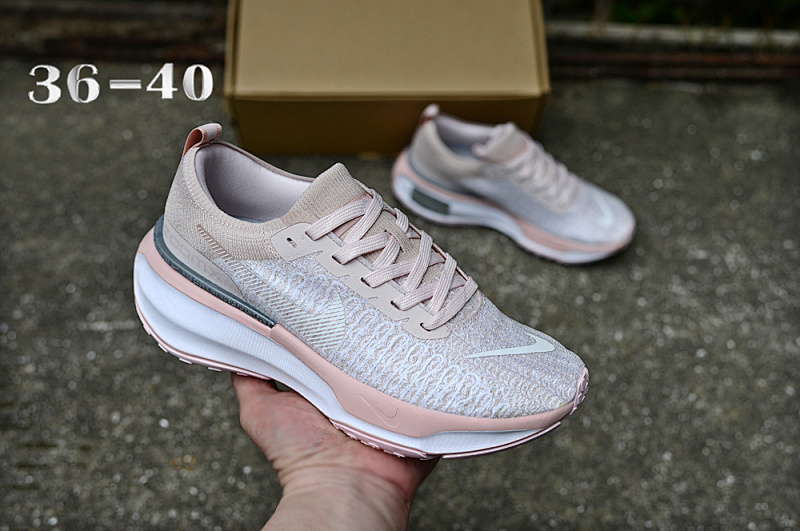 NIKE.Moon MX3 5