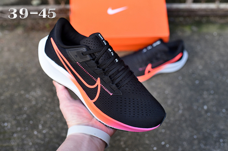 NIKE.Moon 38 12