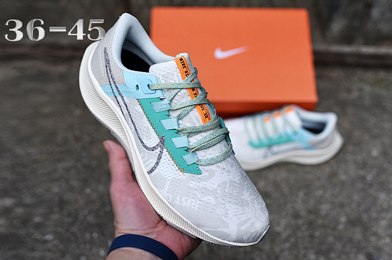 NIKE.Moon 38 17
