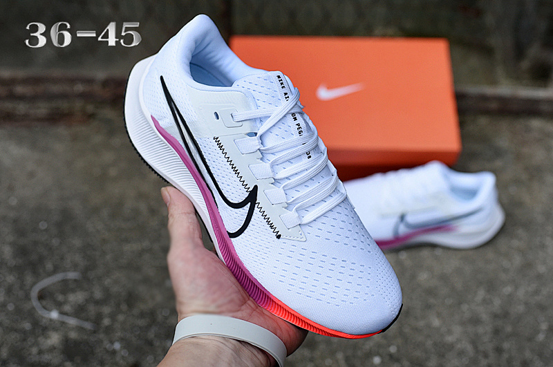 NIKE.Moon 38 5