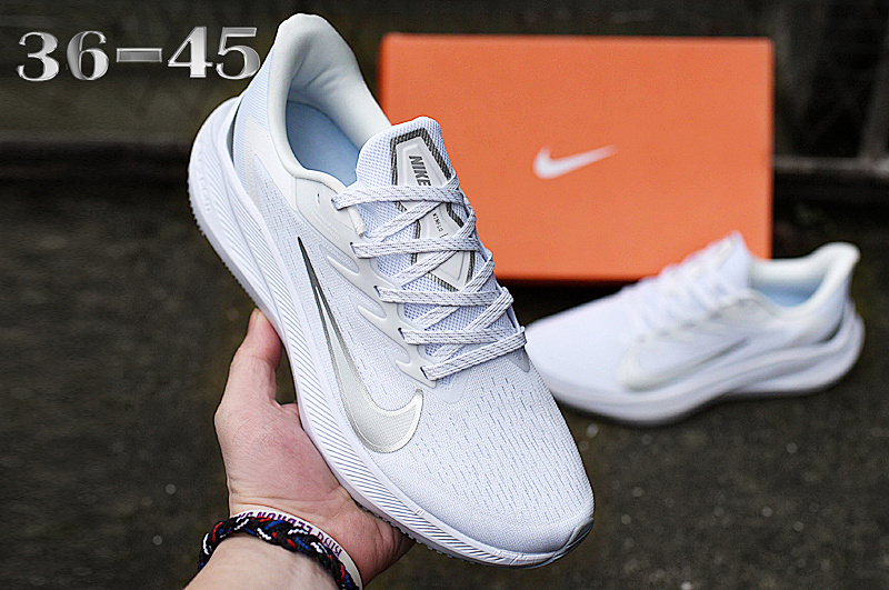 NIKE.Moon 7 12