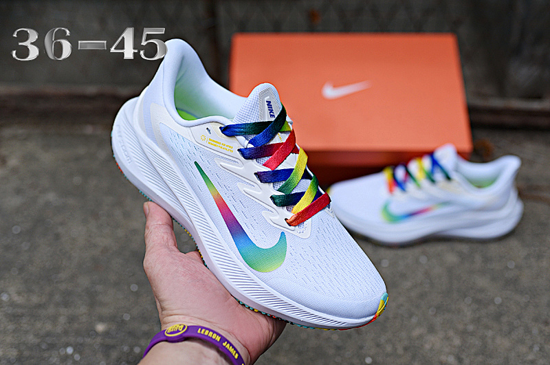 NIKE.Moon 7 6