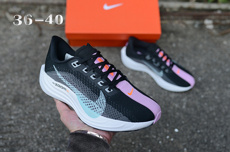 NIKE.4 11