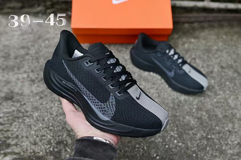 NIKE.4 13