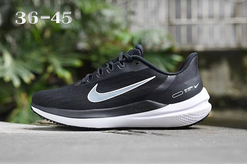 NIKE.W9