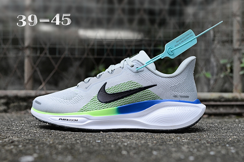 NIKE.Moon 41 16