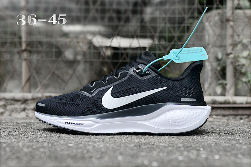 NIKE.Moon 41 26