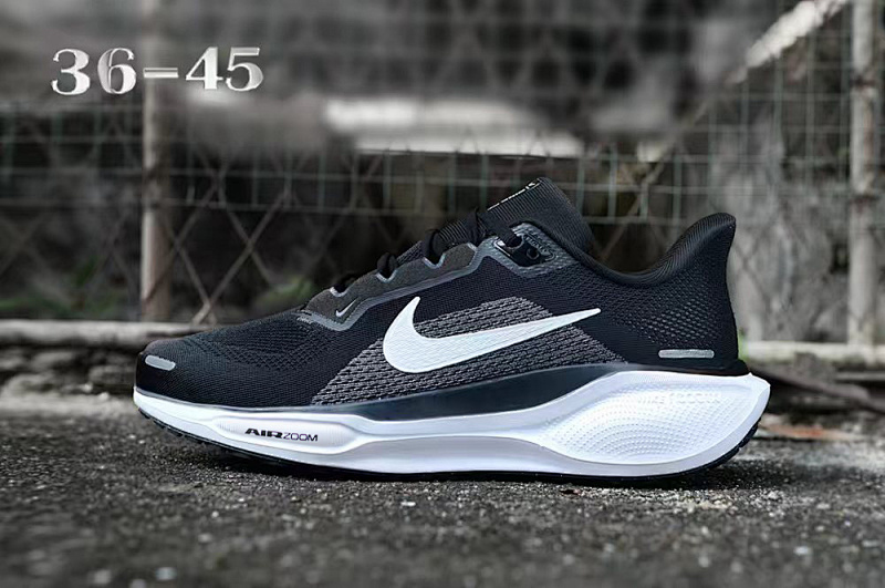 NIKE.Moon 41 28