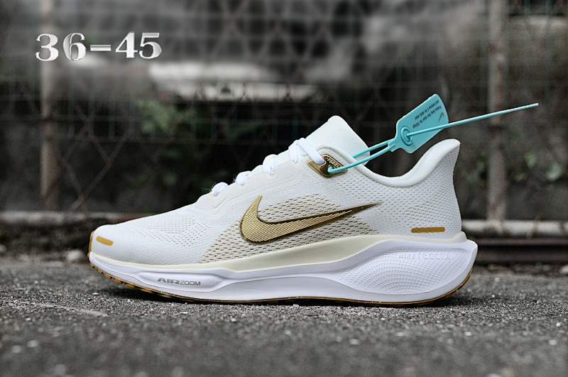NIKE.Moon 41 39