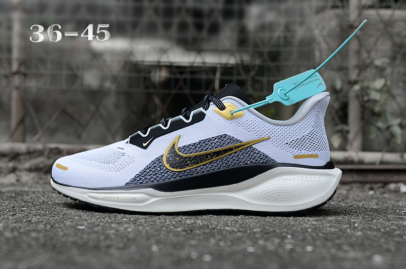 NIKE.Moon 41 42
