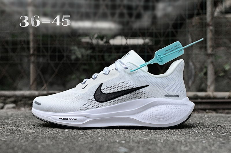 NIKE.Moon 41 43