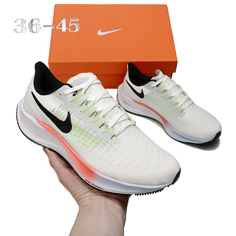 NIKE.Moon 37