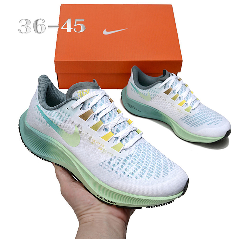 NIKE.Moon 37 10