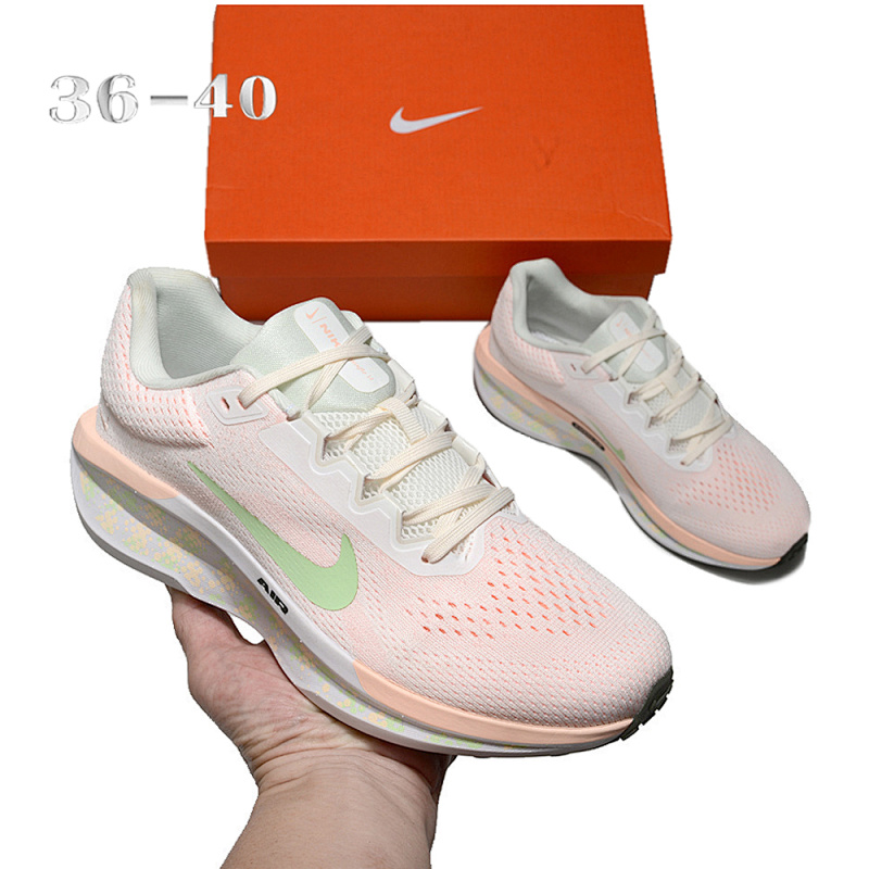 NIKE.W11 12