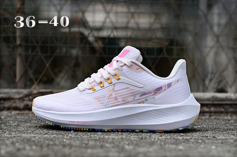 NIKE.Moon.39 11