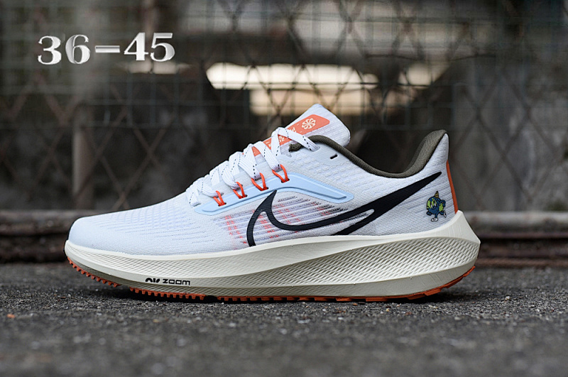 NIKE.Moon.39 15