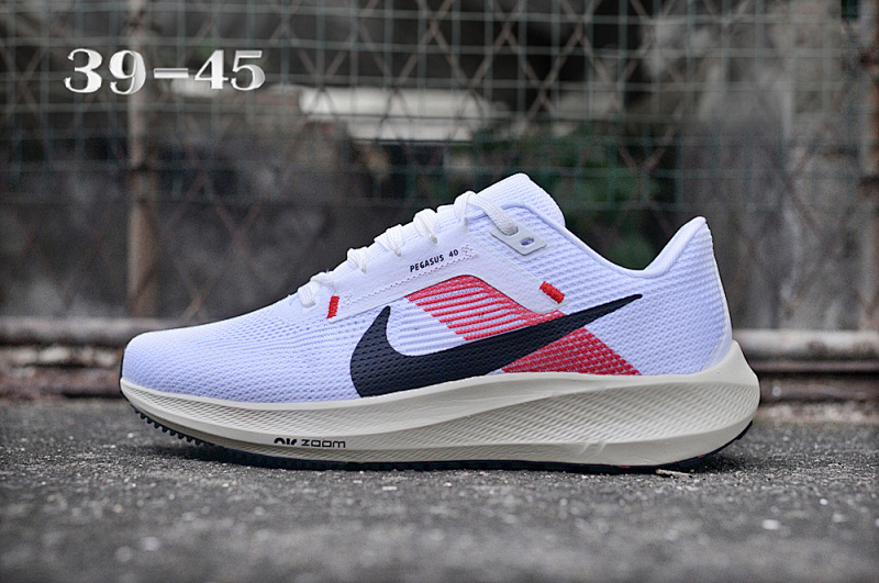 NIKE.Moon 40
