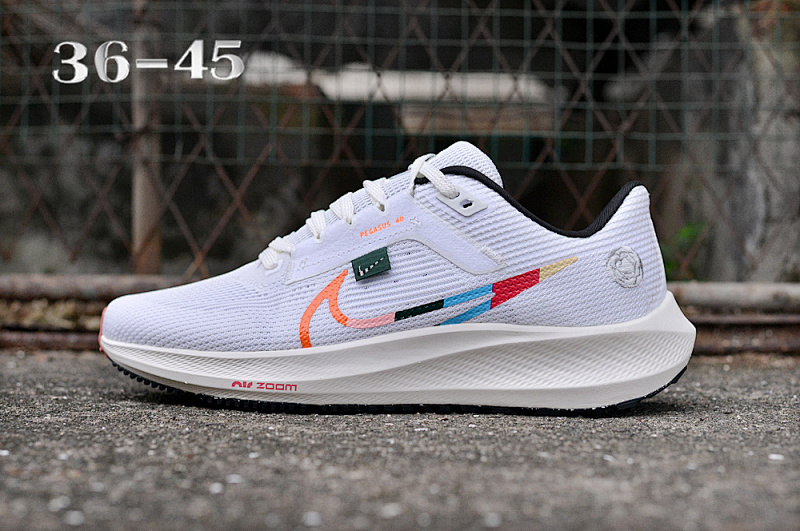 NIKE.Moon 40 20