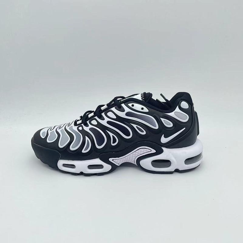 NIKE.Air Max Plus Drift 9