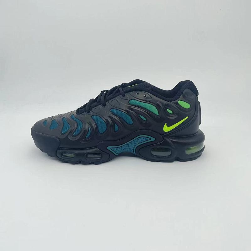 NIKE.Air Max Plus Drift 11