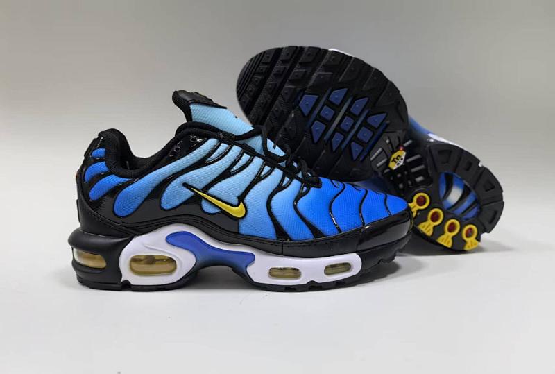 NIKE.TN 5