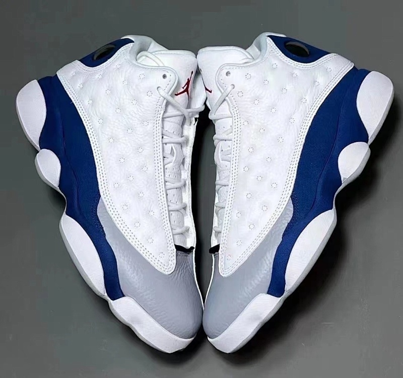 Air Jordan 13 12