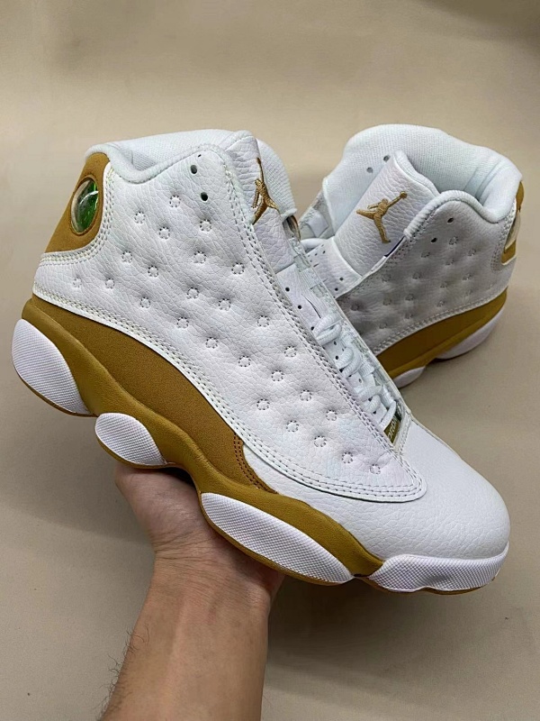 Air Jordan 13 6