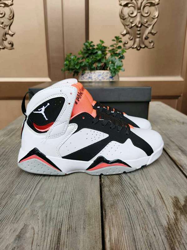 Air Jordan 7