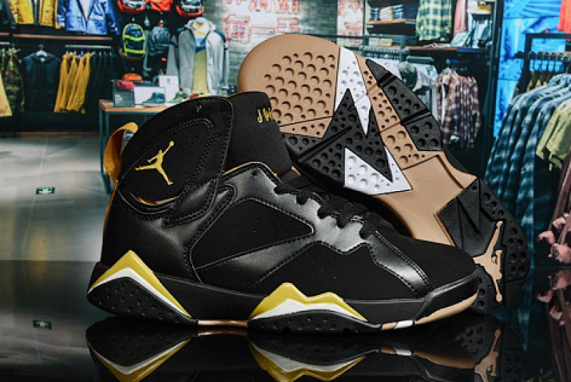 Air Jordan 7 32
