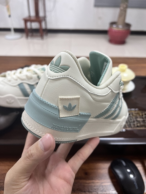 Adidas 8