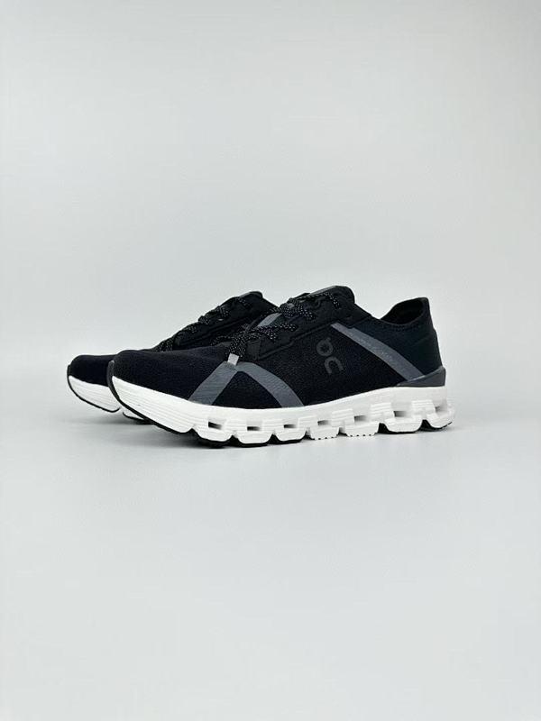 On.Cloud X4 AD 7