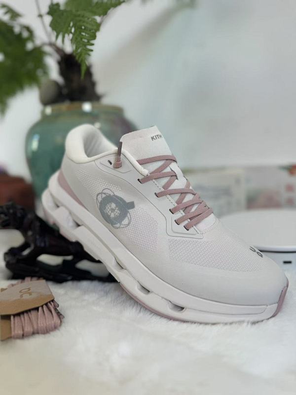 On.Cloudzone KITH 7