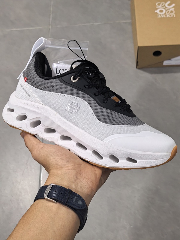 On.Cloudtilt×LOEWE2.0