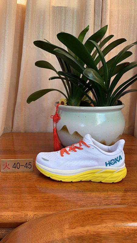 HOKA Clifton 8 30