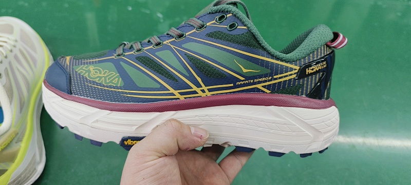 HOKA.2318