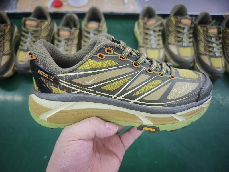HOKA.2318 5