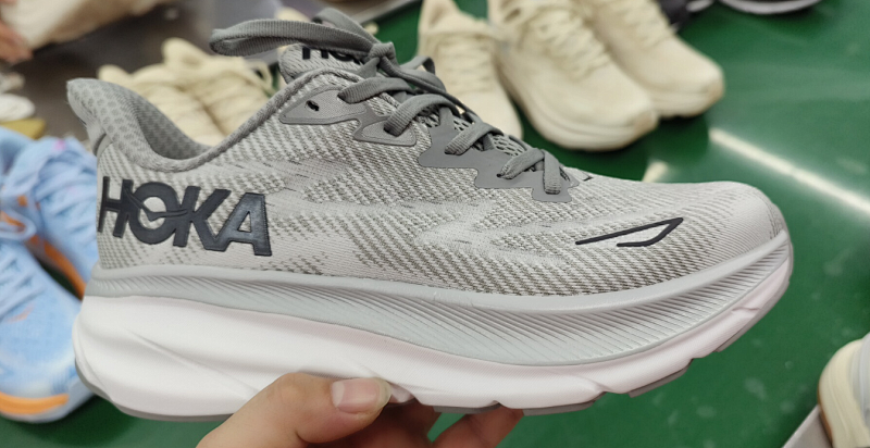 HOKA.2316 14
