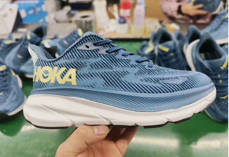 HOKA.2316 6