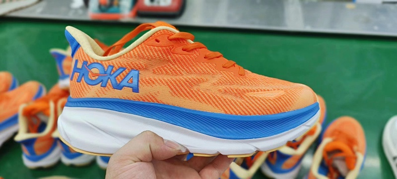 HOKA.2316 9