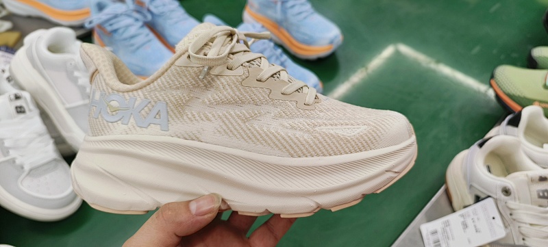 HOKA.2316 10