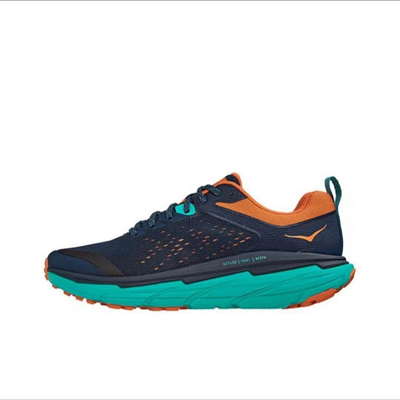 HOKA.Challenger Atr 17