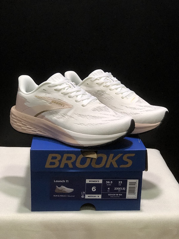 Brooks Launch 11