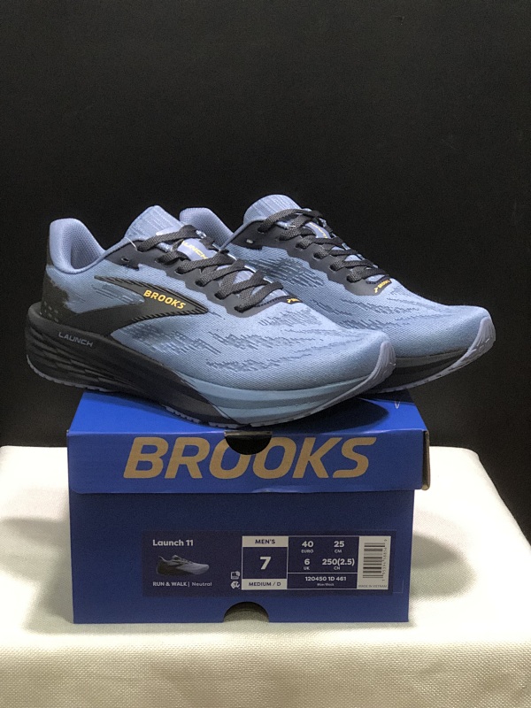 Brooks Launch 11 5